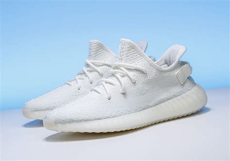 yeezy boost 350 white cream.